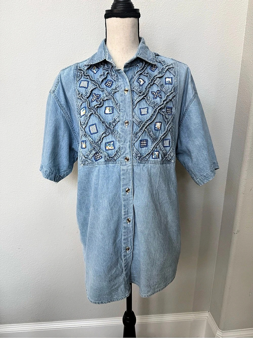 Vintage In Fashions Embellished Denim Button Down Size Medium